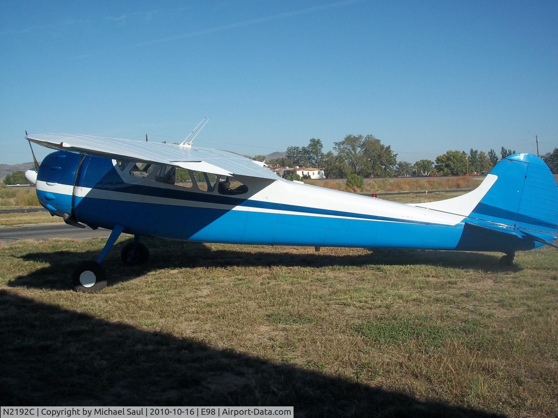 N2192C, 1955 Cessna 195B Businessliner C/N 16177, I am now boarding the Cessna 195 for my young eagles flight. Bitter cold that day,but smooth.
I HAD A LOT OF LUCK THAT DAY!!!