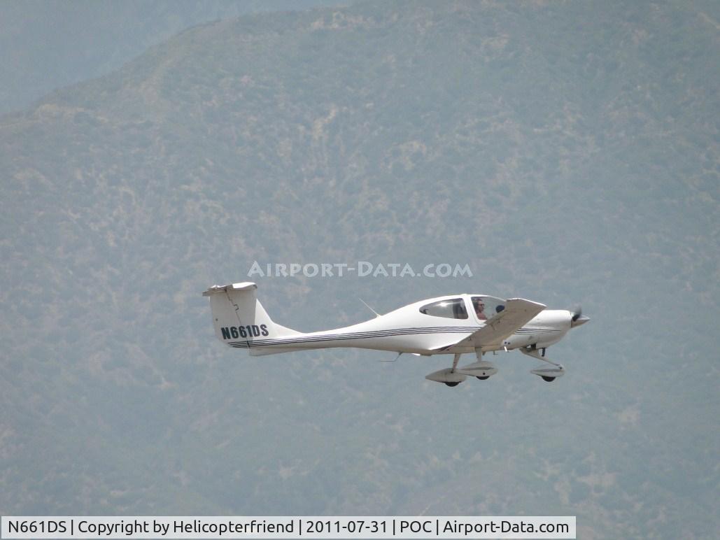 N661DS, 2005 Diamond DA-40 Diamond Star C/N 40.600, Pilot possibly in training and using runway 26L for take off & Landing