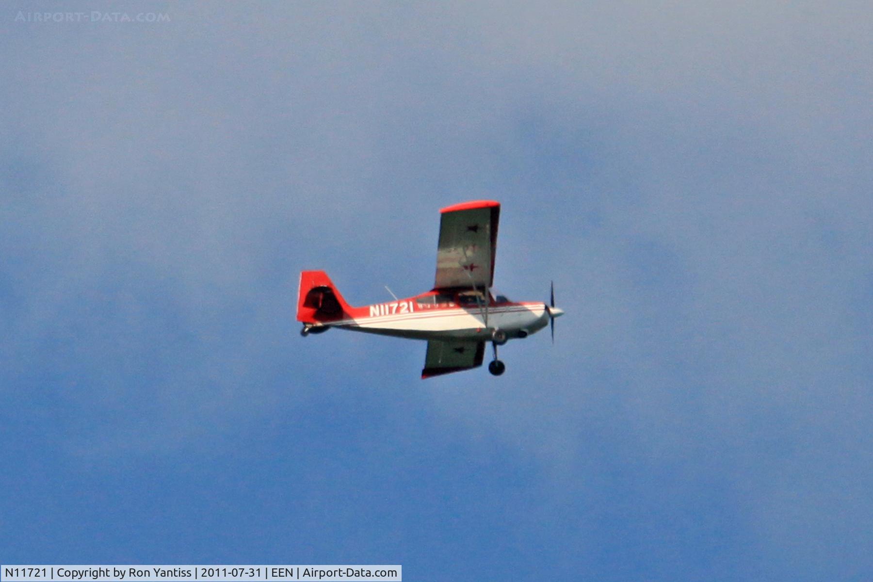 N11721, 1972 Bellanca 7KCAB Citabria C/N 320-72, Flying South, East of Keene, NH at 2500 feet.