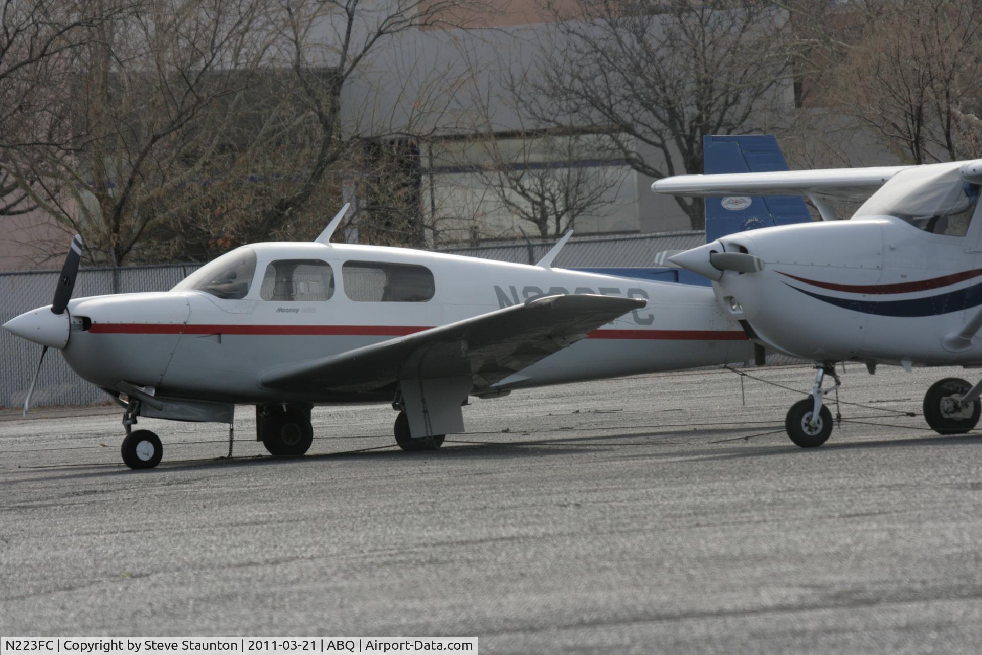 N223FC, 1993 Mooney M20J 201 C/N 24-3309, Taken at Alburquerque International Sunport Airport, New Mexico in March 2011 whilst on an Aeroprint Aviation tour