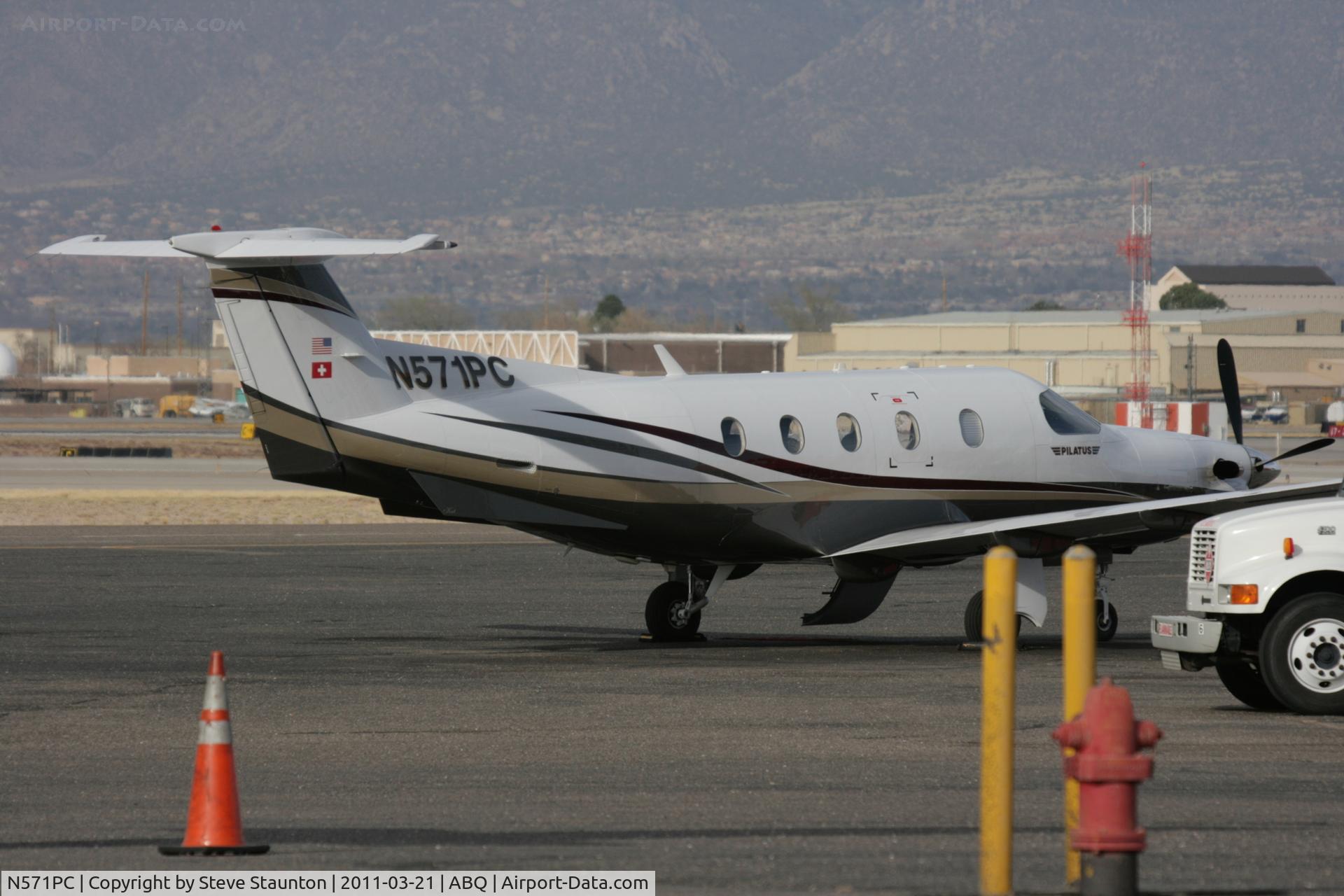 N571PC, 2004 Pilatus PC-12/45 C/N 571, Taken at Alburquerque International Sunport Airport, New Mexico in March 2011 whilst on an Aeroprint Aviation tour