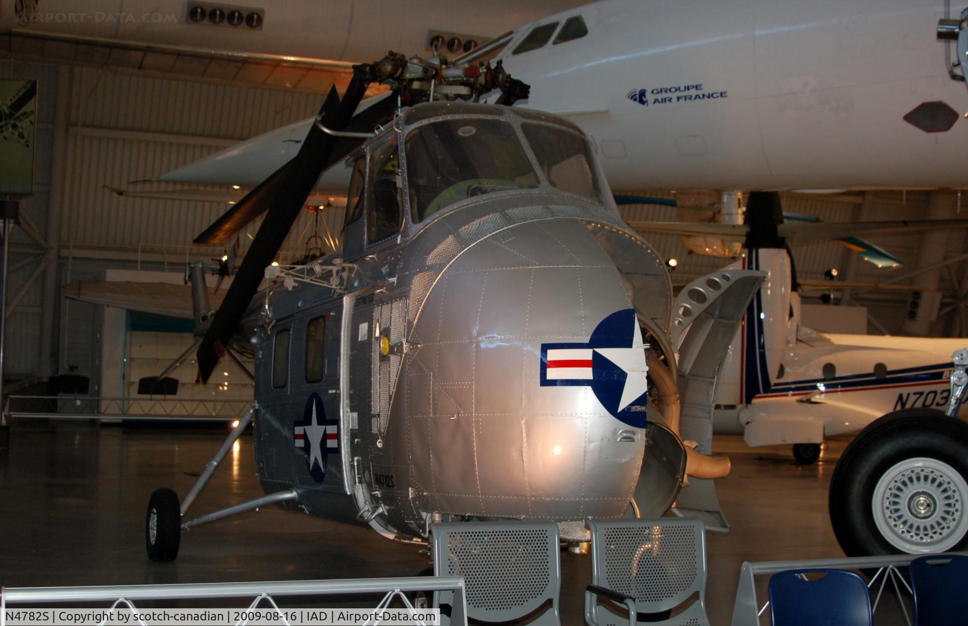 N4782S, Sikorsky HRS-1 Chickasaw C/N 127799, Sikorsky YH-19 at the Steven F. Udvar-Hazy Center, Smithsonian National Air and Space Museum, Chantilly, VA