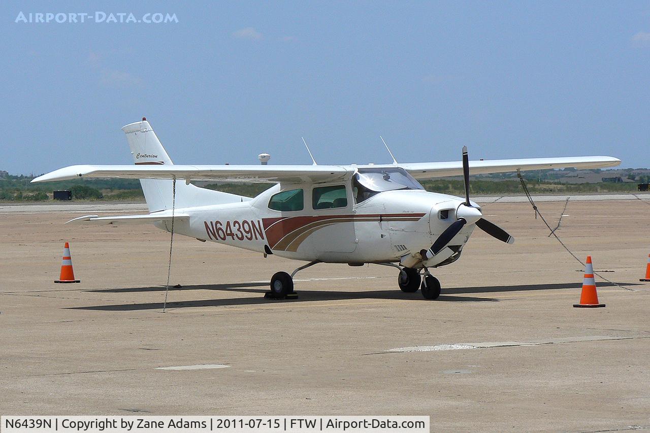 N6439N, 1978 Cessna T210N Turbo Centurion C/N 21063015, At Meacham Field - Fort Worth, TX