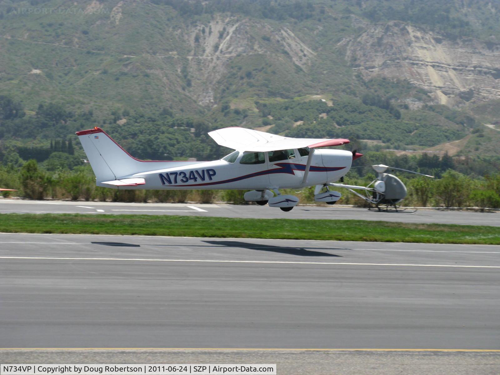 N734VP, 1977 Cessna 172N C/N 17269151, 1977 Cessna 172N, Lycoming O-320-H2AD 160 Hp, takeoff climb Rwy 22