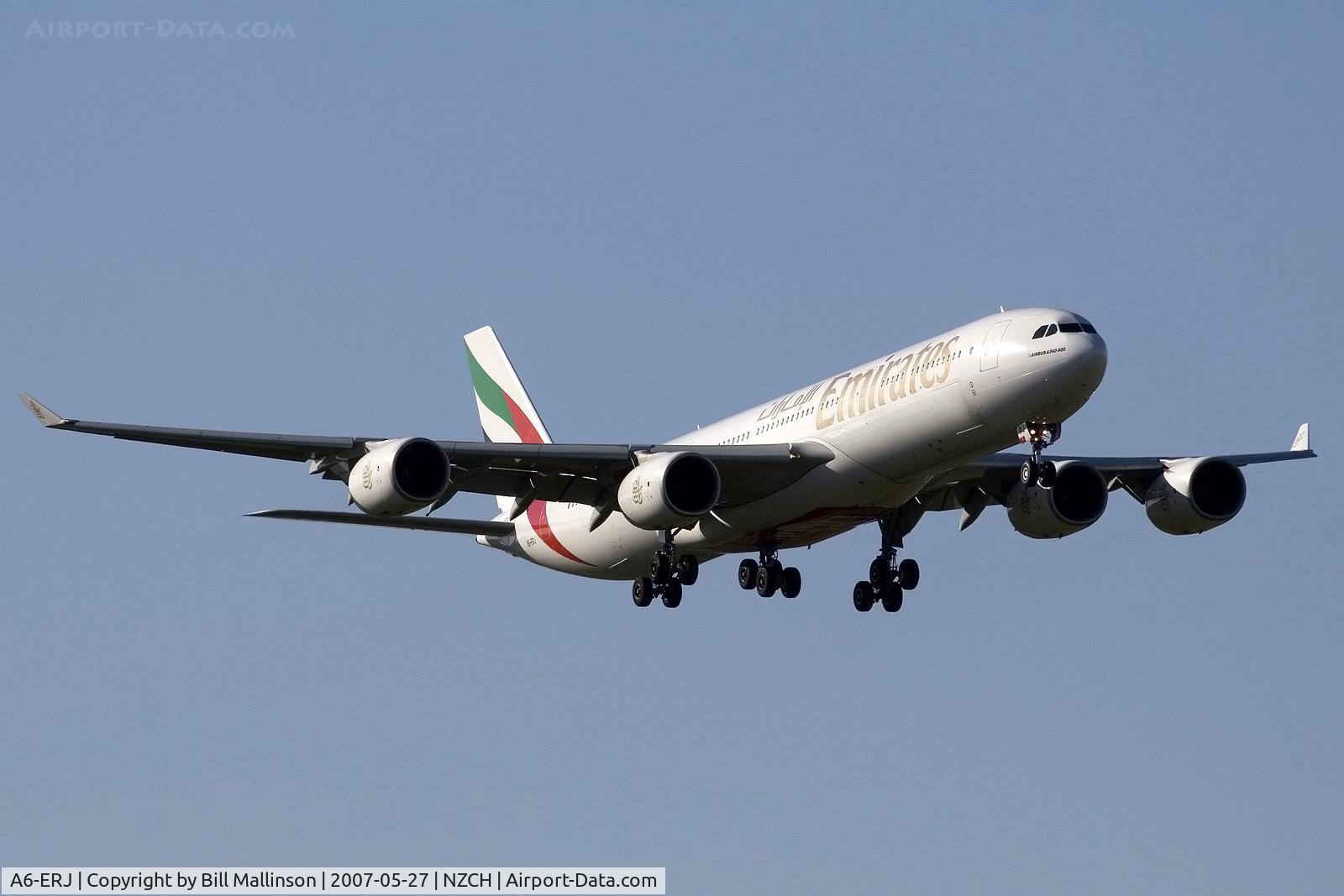 A6-ERJ, Airbus A340-541 C/N 694, finals to 20