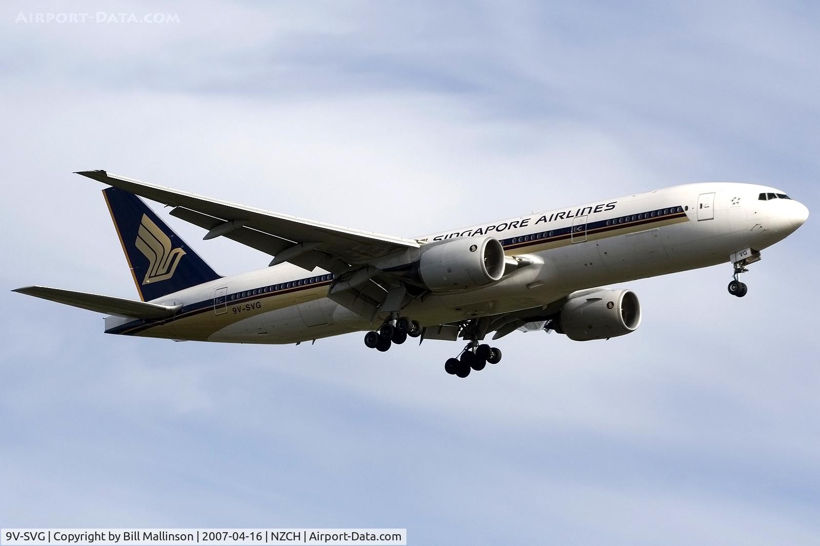 9V-SVG, 2002 Boeing 777-212/ER C/N 30872, finals to 20 as SQ297 from SIN