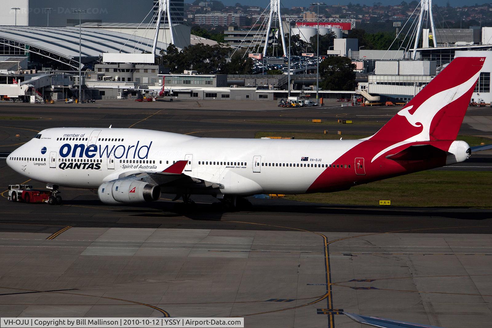VH-OJU, 1999 Boeing 747-438 C/N 25566, One World scheme