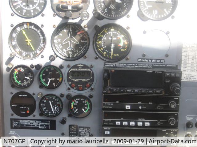 N707GP, 1999 Schweizer 330 C/N 027, panel