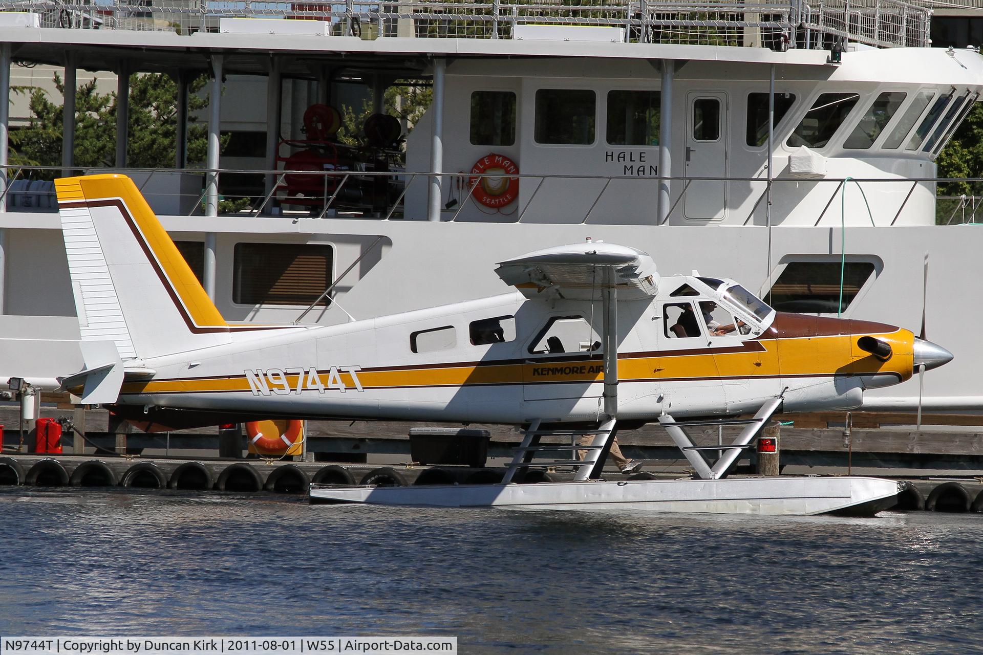 N9744T, 1968 De Havilland Canada DHC-2 Beaver Mk.3 C/N 1692, Mooring at Kenmore Air's Seattle location
