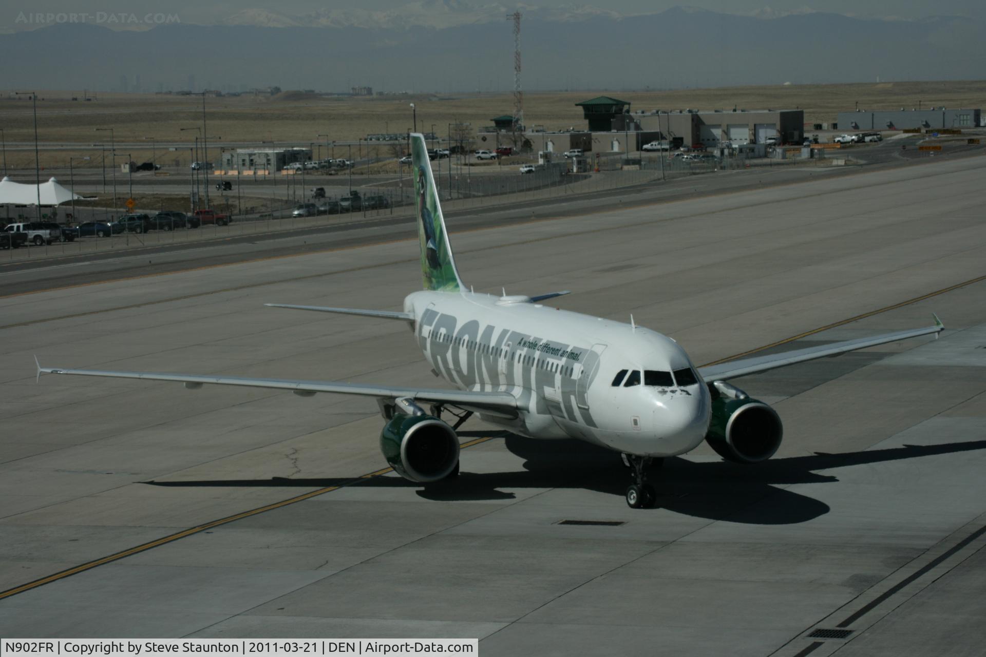 N902FR, 2001 Airbus A319-111 C/N 1515, Taken at Denver International Airport, in March 2011 whilst on an Aeroprint Aviation tour
