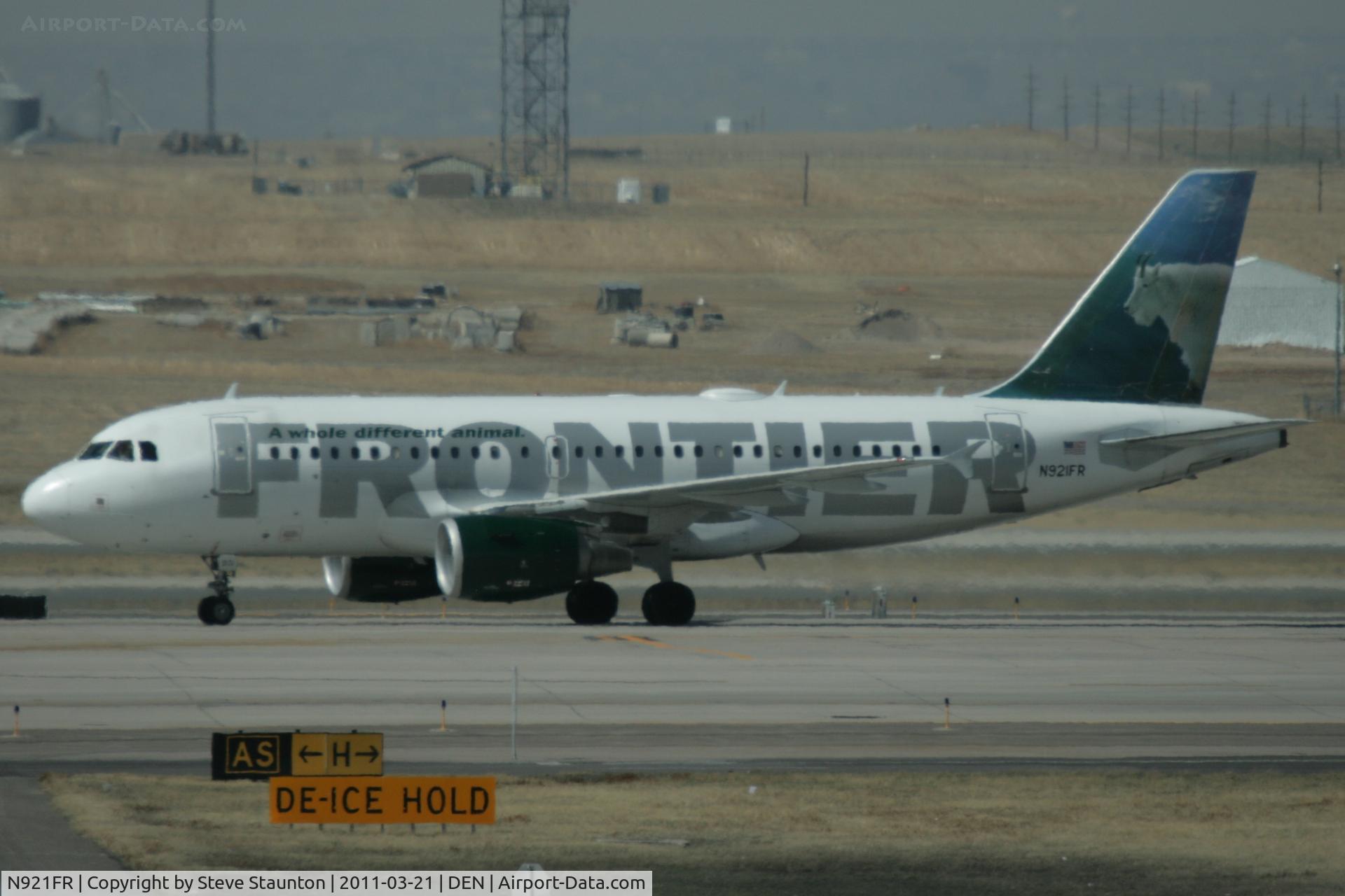 N921FR, 2003 Airbus A319-111 C/N 2010, Taken at Denver International Airport, in March 2011 whilst on an Aeroprint Aviation tour