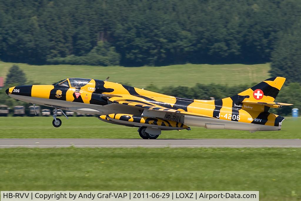 HB-RVV, 1968 Hawker Hunter T.68 C/N 41H-670841, Hawker Hunter