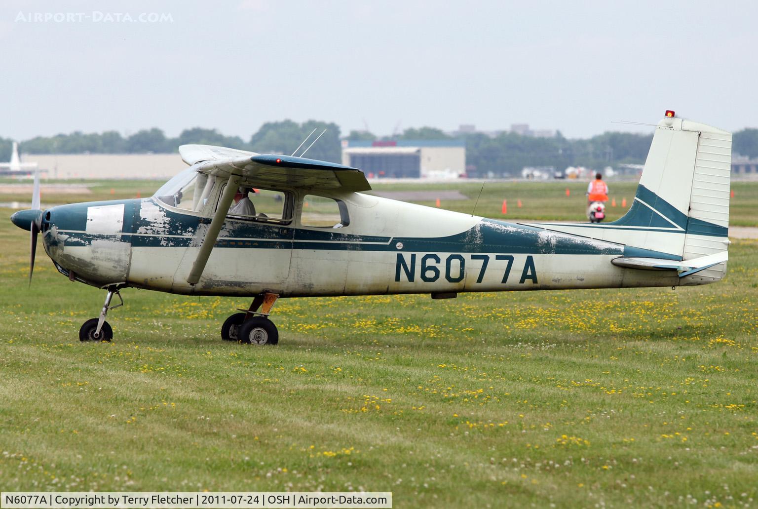N6077A, 1956 Cessna 172 C/N 28677, 1956 Cessna 172, c/n: 28677 at 2011 Oshkosh