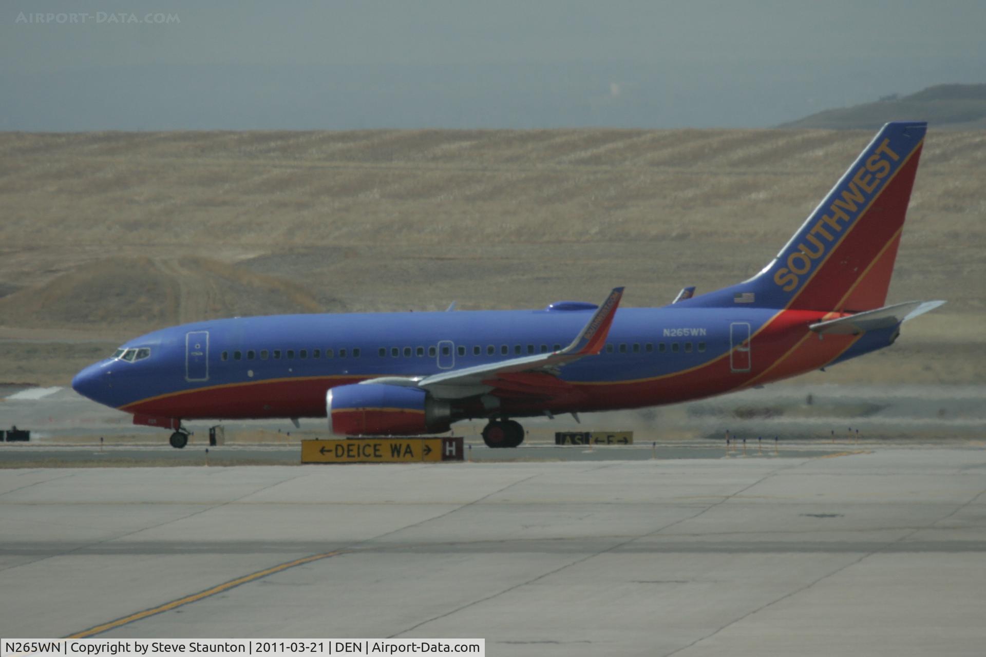 N265WN, 2007 Boeing 737-7H4 C/N 32522, Taken at Denver International Airport, in March 2011 whilst on an Aeroprint Aviation tour