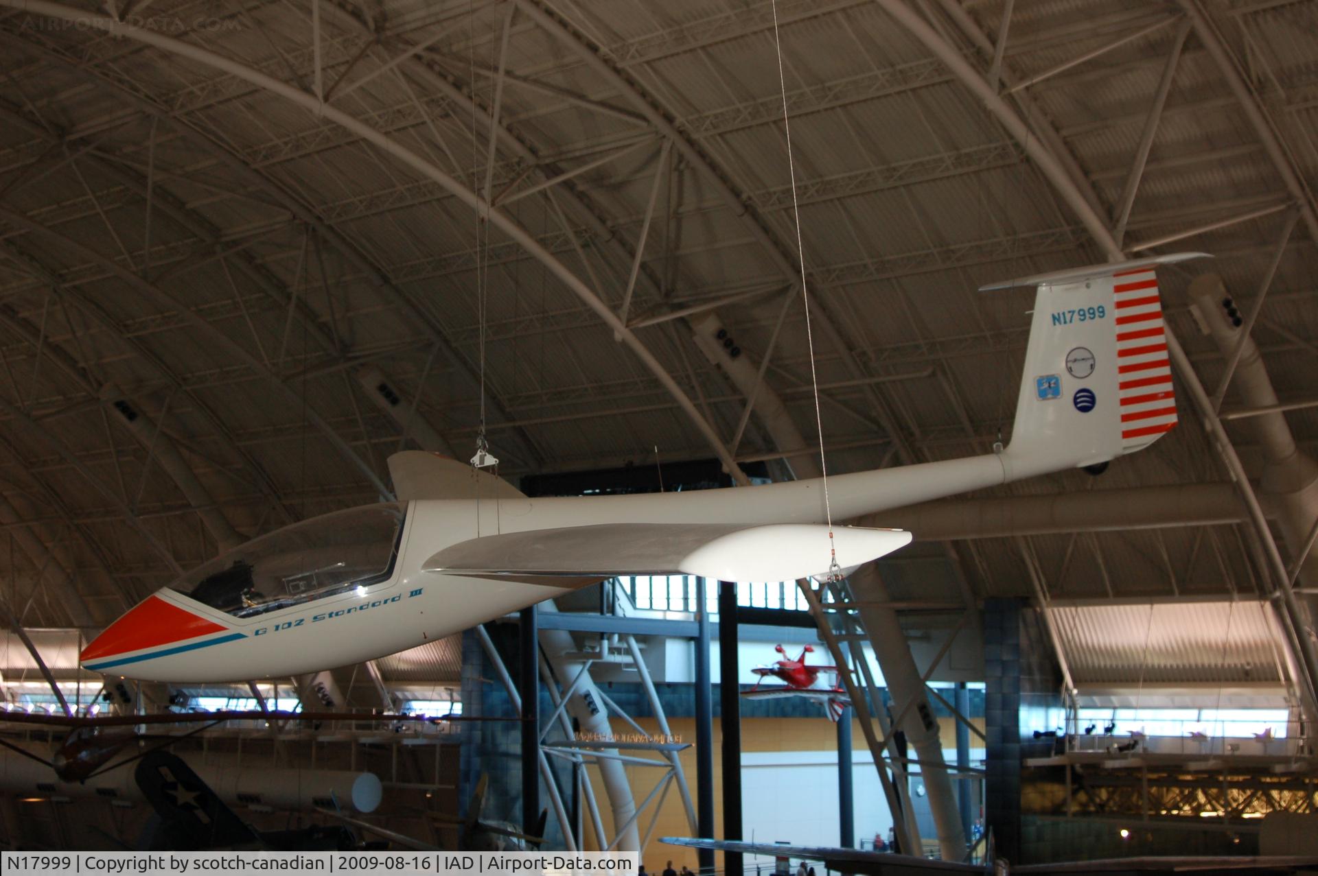N17999, Grob G102 ASTIR CS C/N 5558S, Grob 102 Standard Astir III at the Steven F. Udvar-Hazy Center, Smithsonian National Air and Space Museum, Chantilly, VA