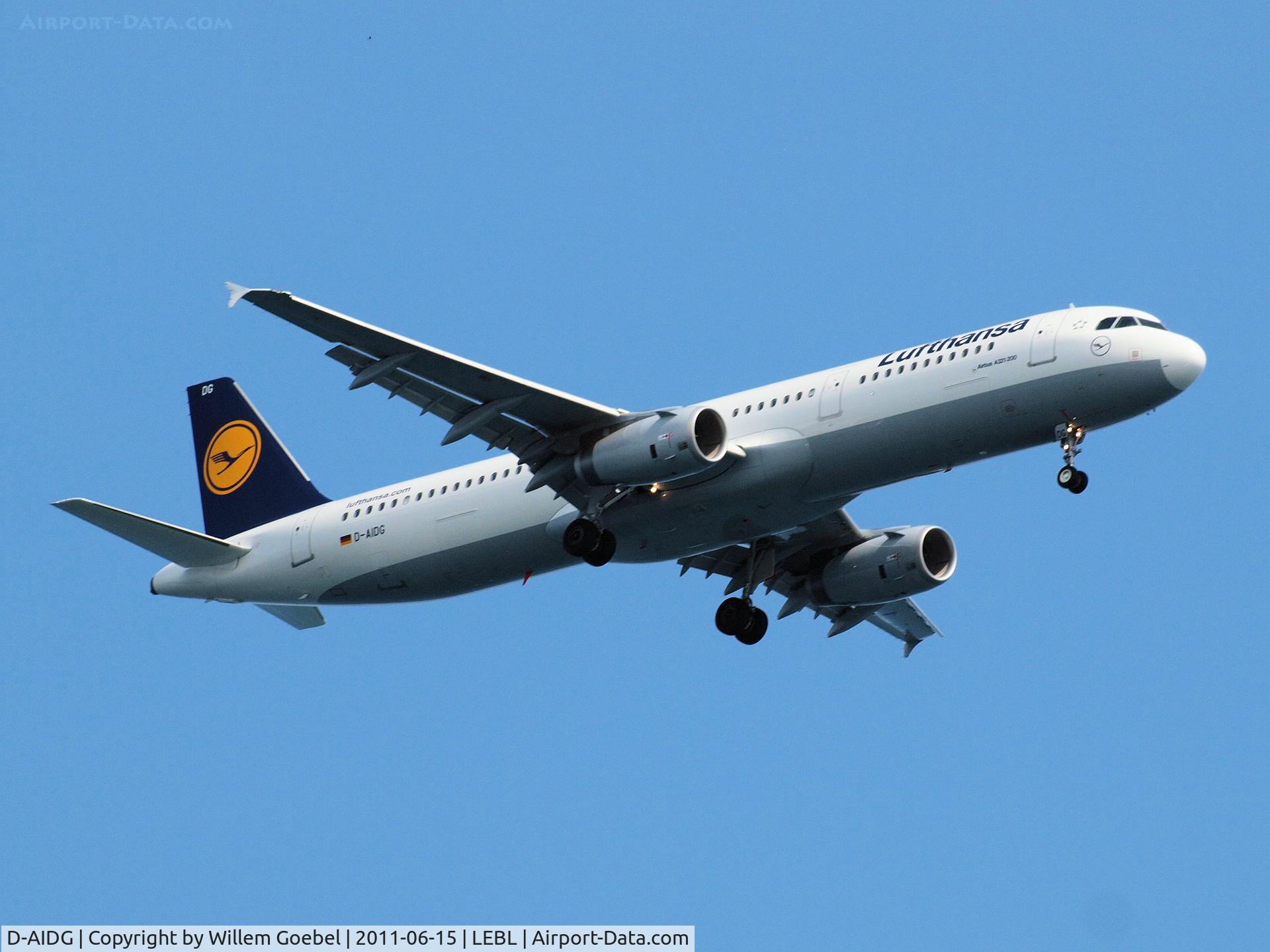 D-AIDG, 2011 Airbus A321-231 C/N 4672, Prepare for landing on Barcelona Airport