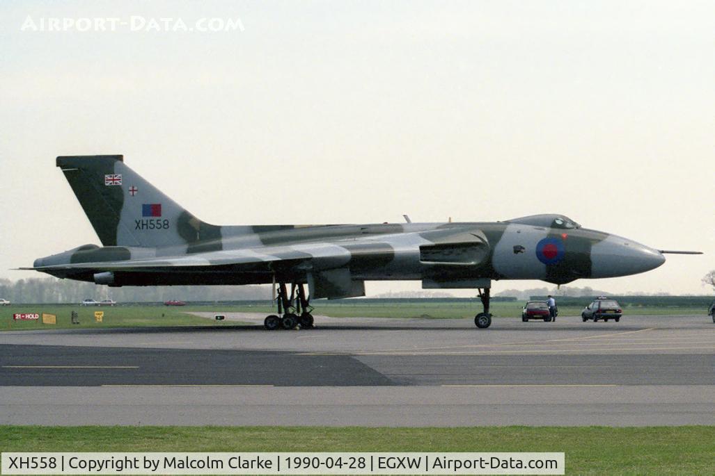 XH558, 1960 Avro Vulcan B.2 C/N Set 12, Avro Vulcan B2 at RAF Waddington, August 1990.