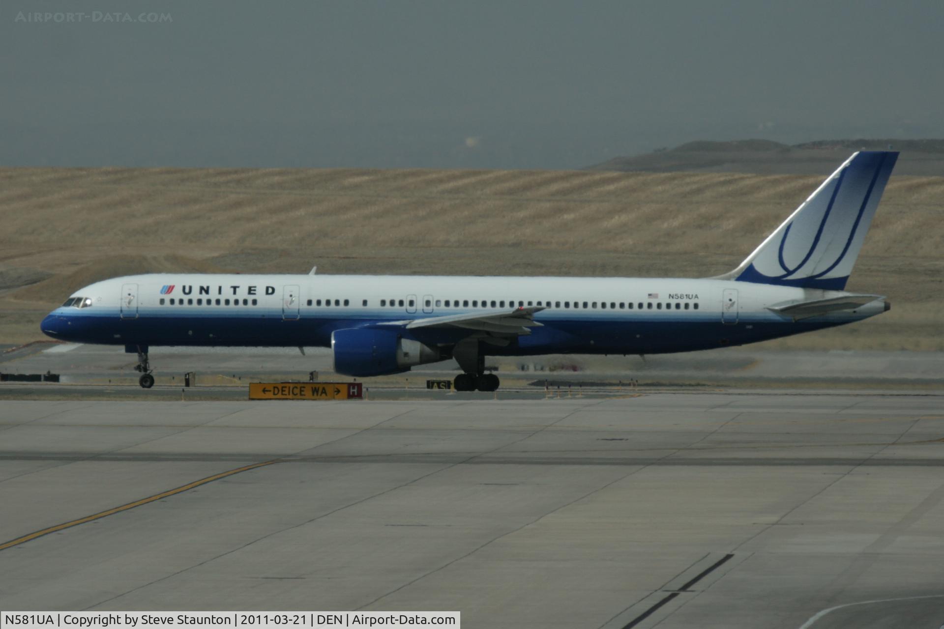 N581UA, 1993 Boeing 757-222 C/N 26701, Taken at Denver International Airport, in March 2011 whilst on an Aeroprint Aviation tour