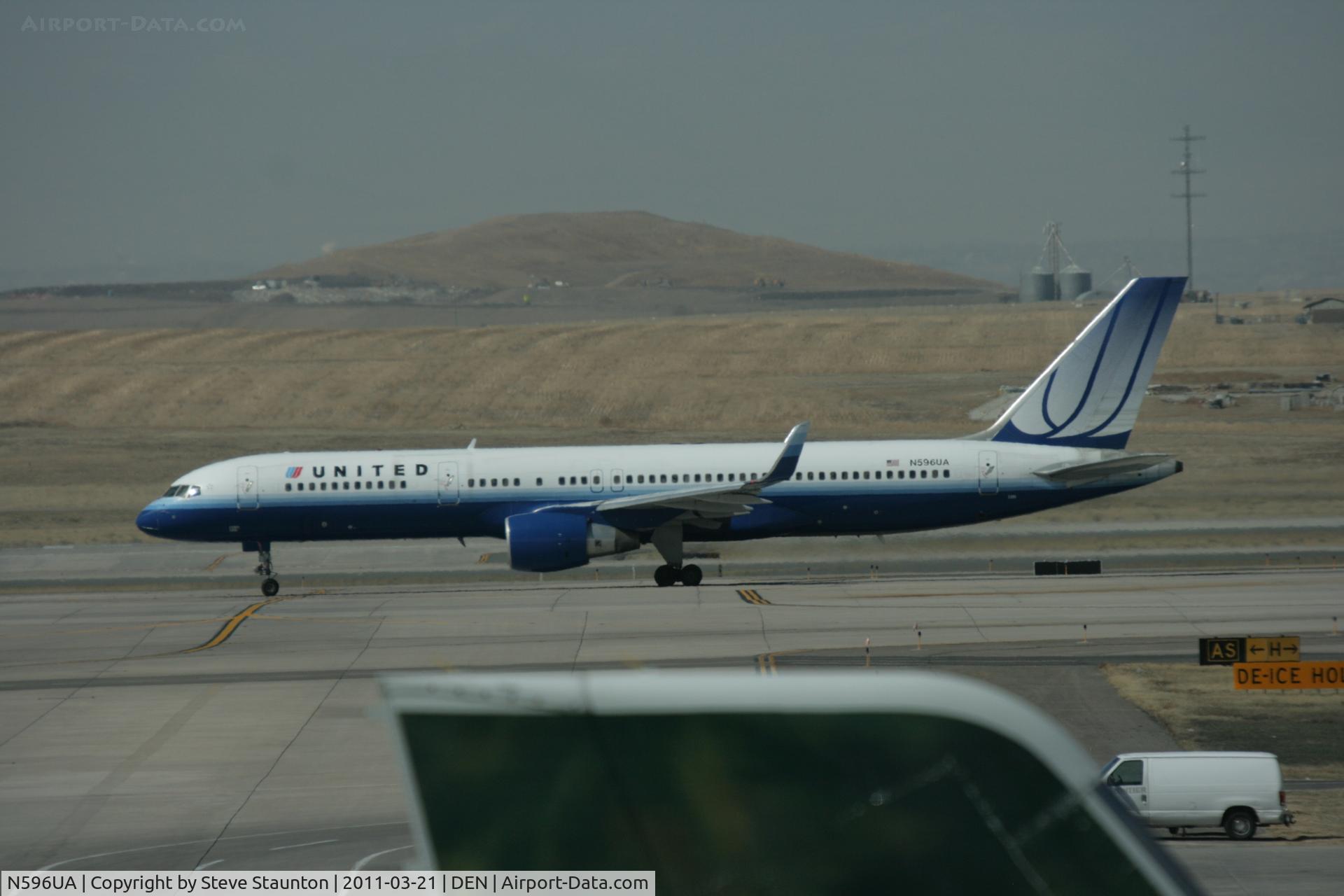 N596UA, 1998 Boeing 757-222 C/N 28749, Taken at Denver International Airport, in March 2011 whilst on an Aeroprint Aviation tour