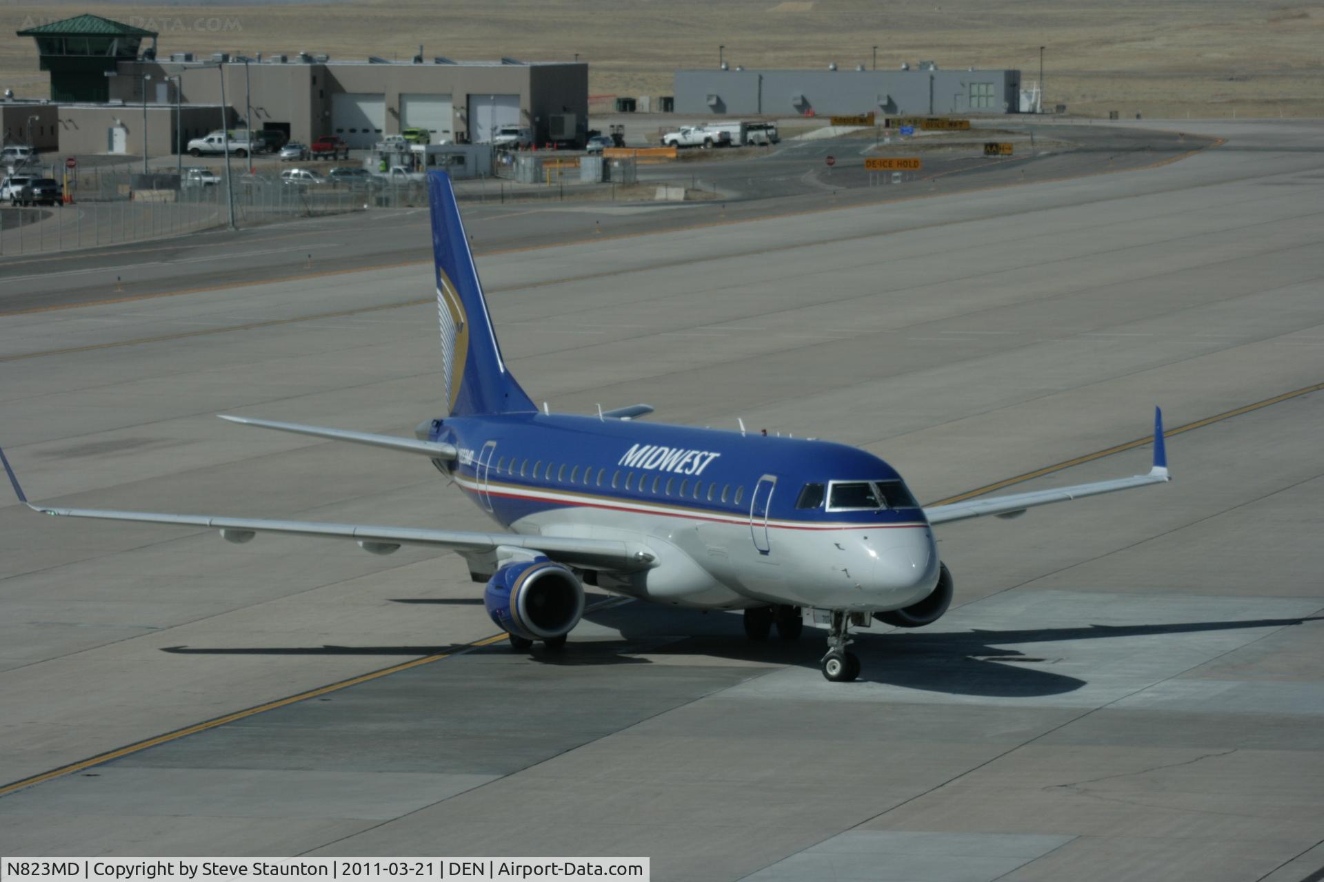 N823MD, 2005 Embraer 170SU (ERJ-170-100SU) C/N 17000044, Taken at Denver International Airport, in March 2011 whilst on an Aeroprint Aviation tour