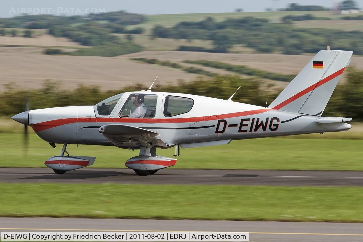 D-EIWG, 1980 Socata TB-10 C/N 148, departing from Saarlouis