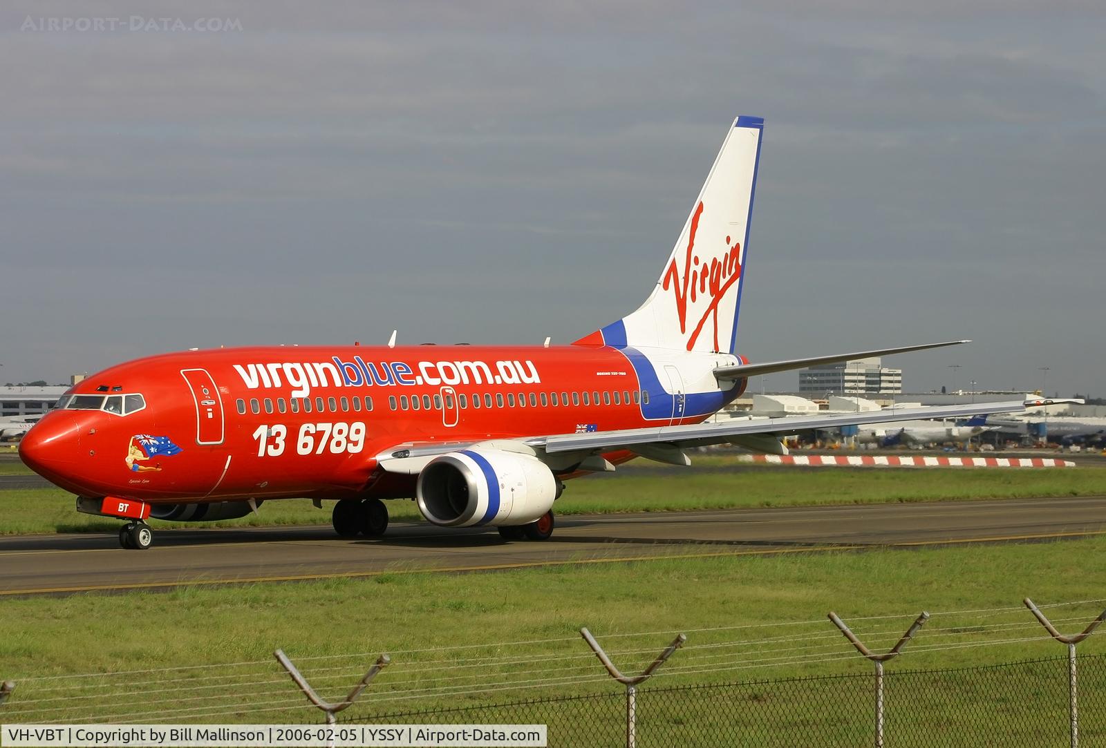 VH-VBT, 2001 Boeing 737-7BX C/N 30740, taxi towards 16L