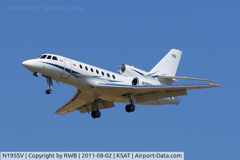 N195SV, 2000 Dassault Mystere Falcon 50 C/N 293, Landing 12R