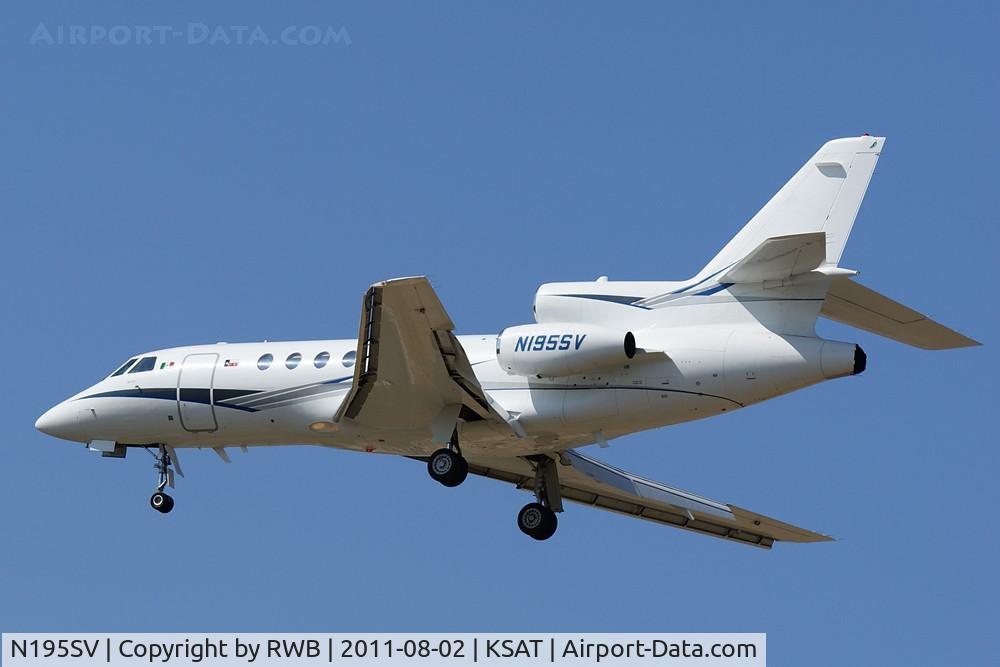 N195SV, 2000 Dassault Mystere Falcon 50 C/N 293, Landing 12R