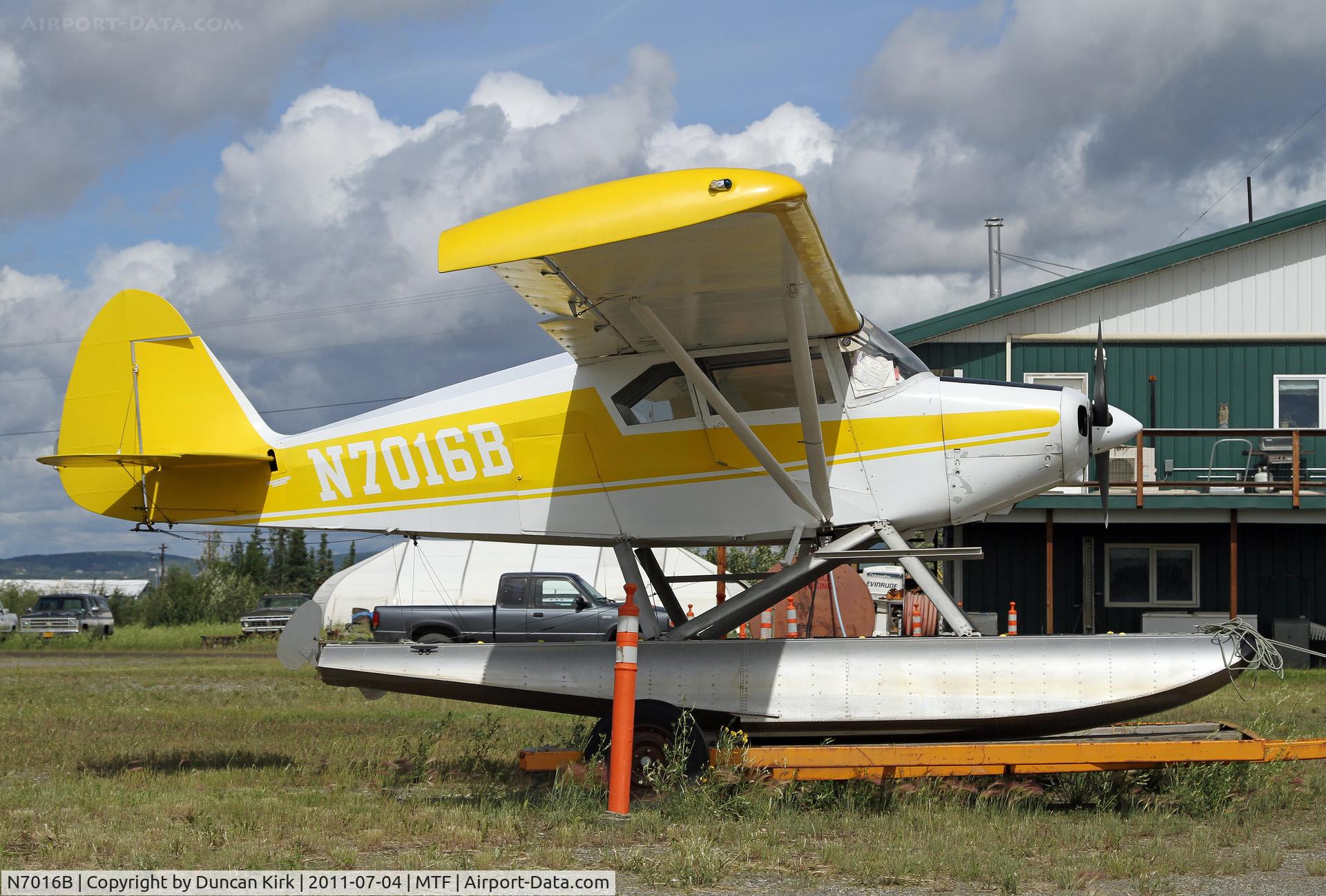 N7016B, Piper PA-22-150 C/N 22-4267, A beauty!