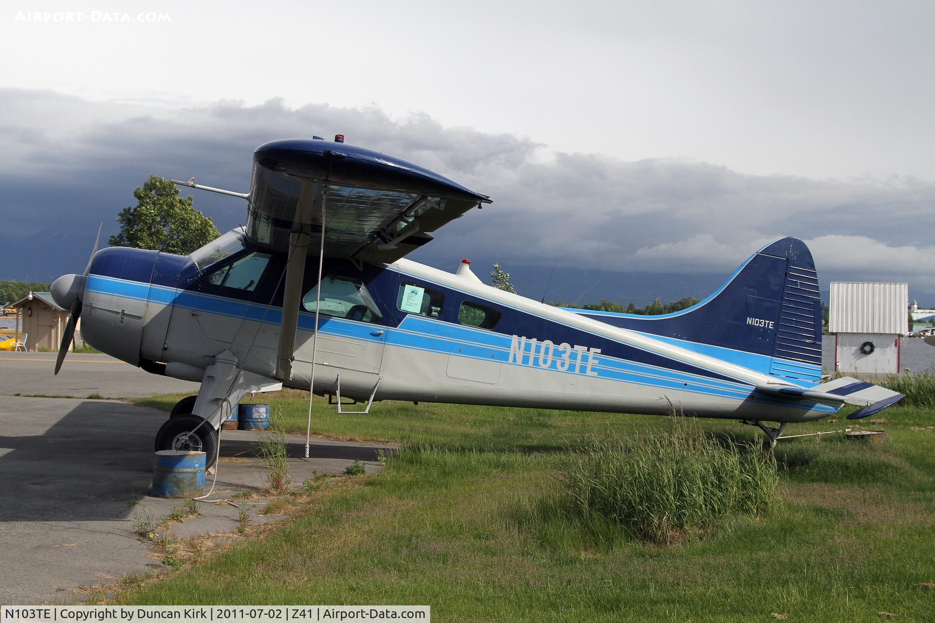 N103TE, 1960 De Havilland Canada DHC-2 Beaver AL.1 C/N 1441, Beaver central!