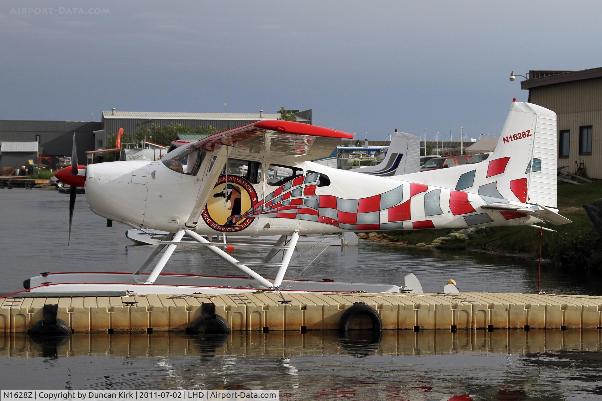N1628Z, 1962 Cessna 185A Skywagon C/N 185-0428, What a fantastic scheme!