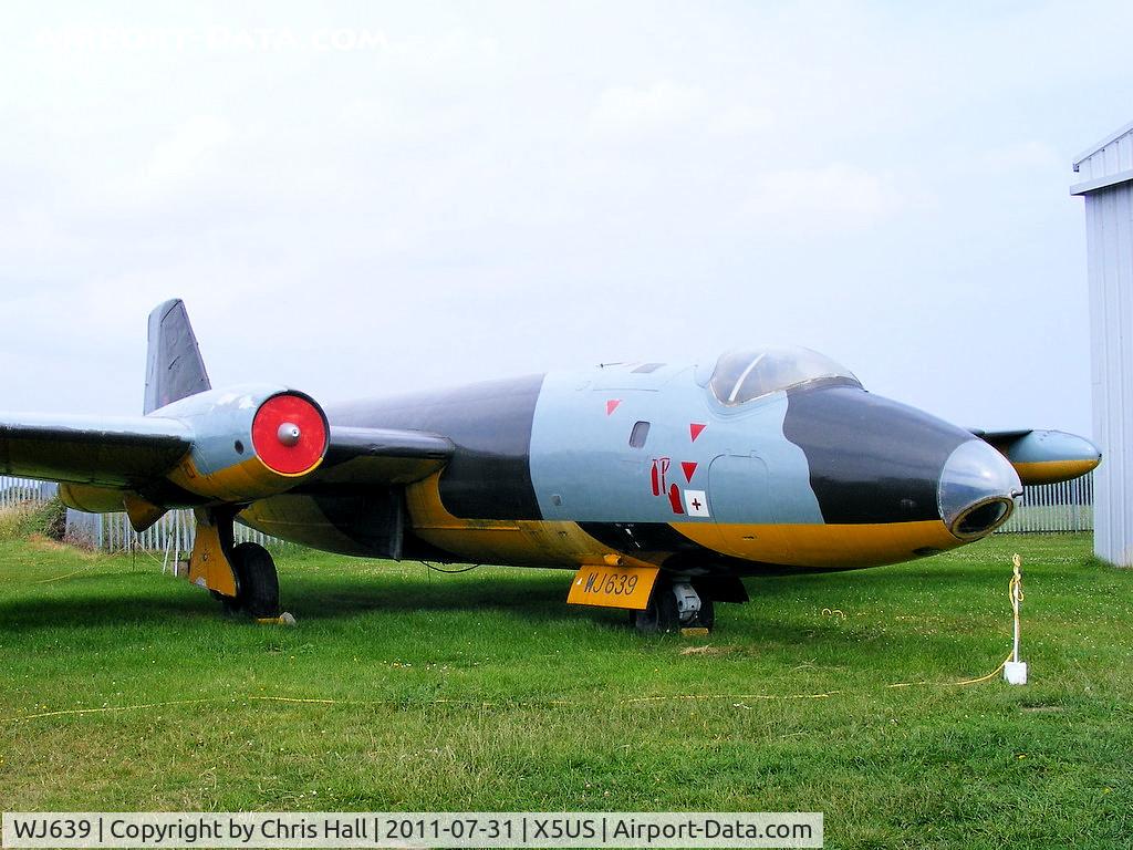 WJ639, English Electric Canberra TT.18 C/N HP-206B, Displayed at the North East Aircraft Museum, Unsworth