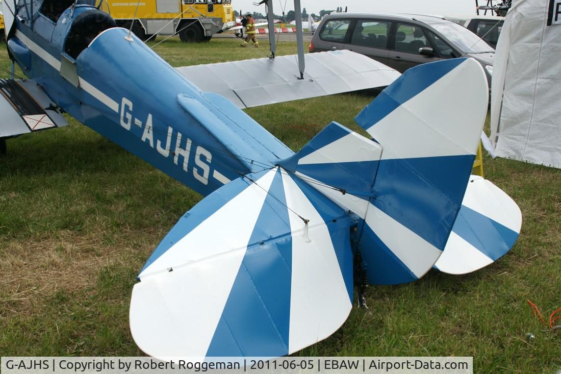 G-AJHS, 1941 De Havilland DH-82A Tiger Moth II C/N 82121, Fly in.