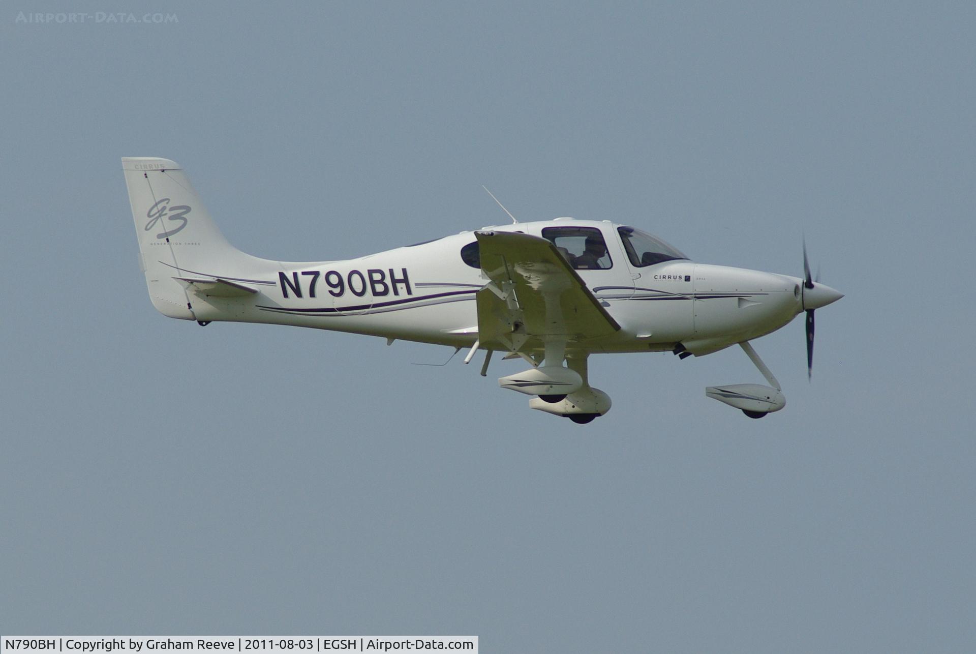 N790BH, 2008 Cirrus SR22 G3 C/N 2964, About to touch down.