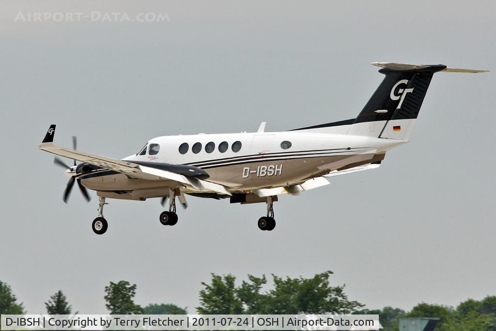 D-IBSH, 2008 Hawker Beechcraft B200GT King Air C/N BY-57, Raytheon Beechcraft B200GT King Air, c/n: BY-57 at 2011 Oshkosh