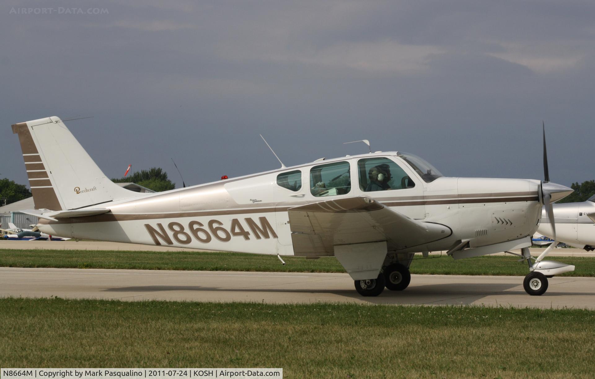 N8664M, 1963 Beech 35-B33 Debonair C/N CD-683, Beech B33