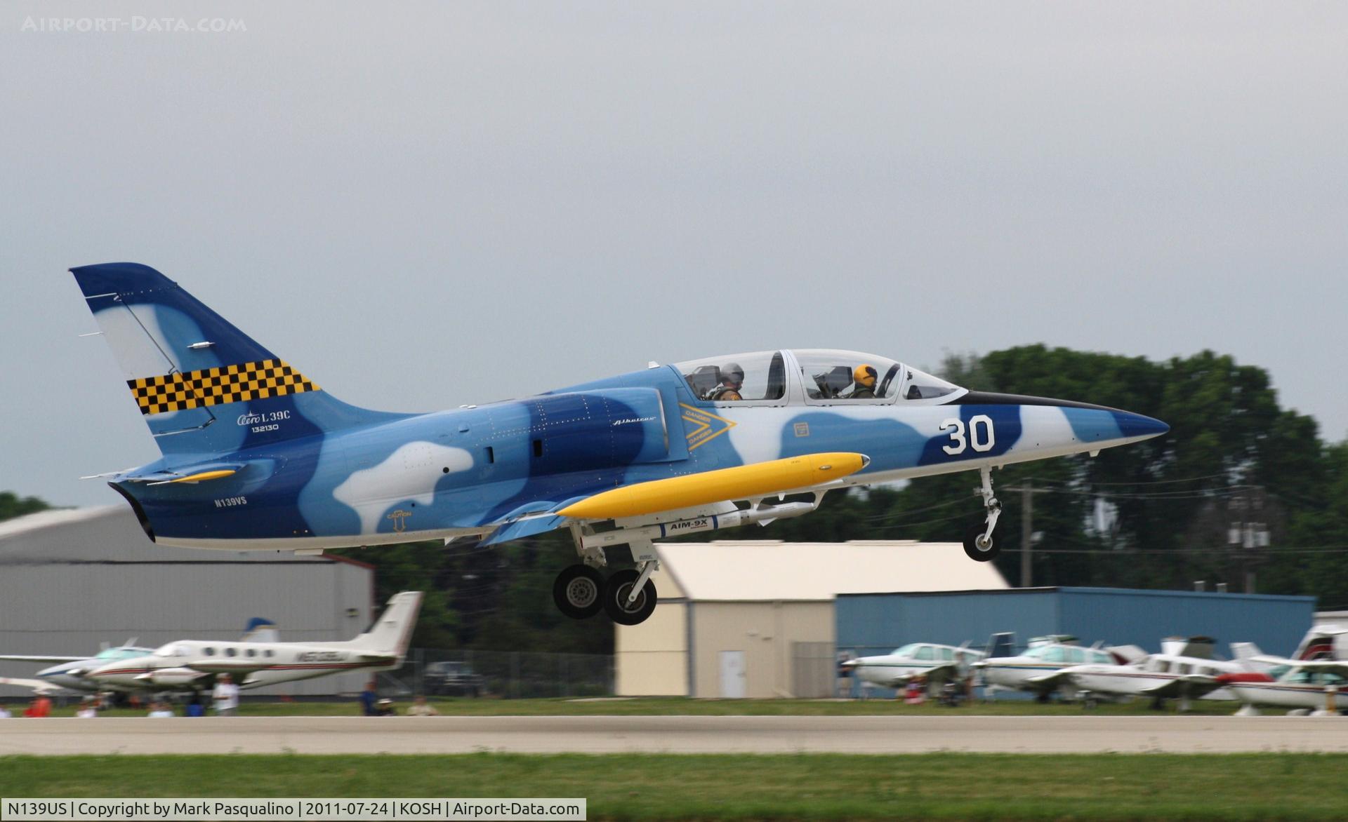 N139US, 1983 Aero L-39 Albatros C/N 332443, Aero Vodochody L-39
