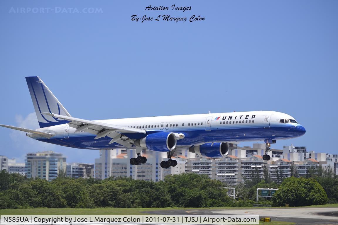 N585UA, 1993 Boeing 757-222 C/N 26709, landing