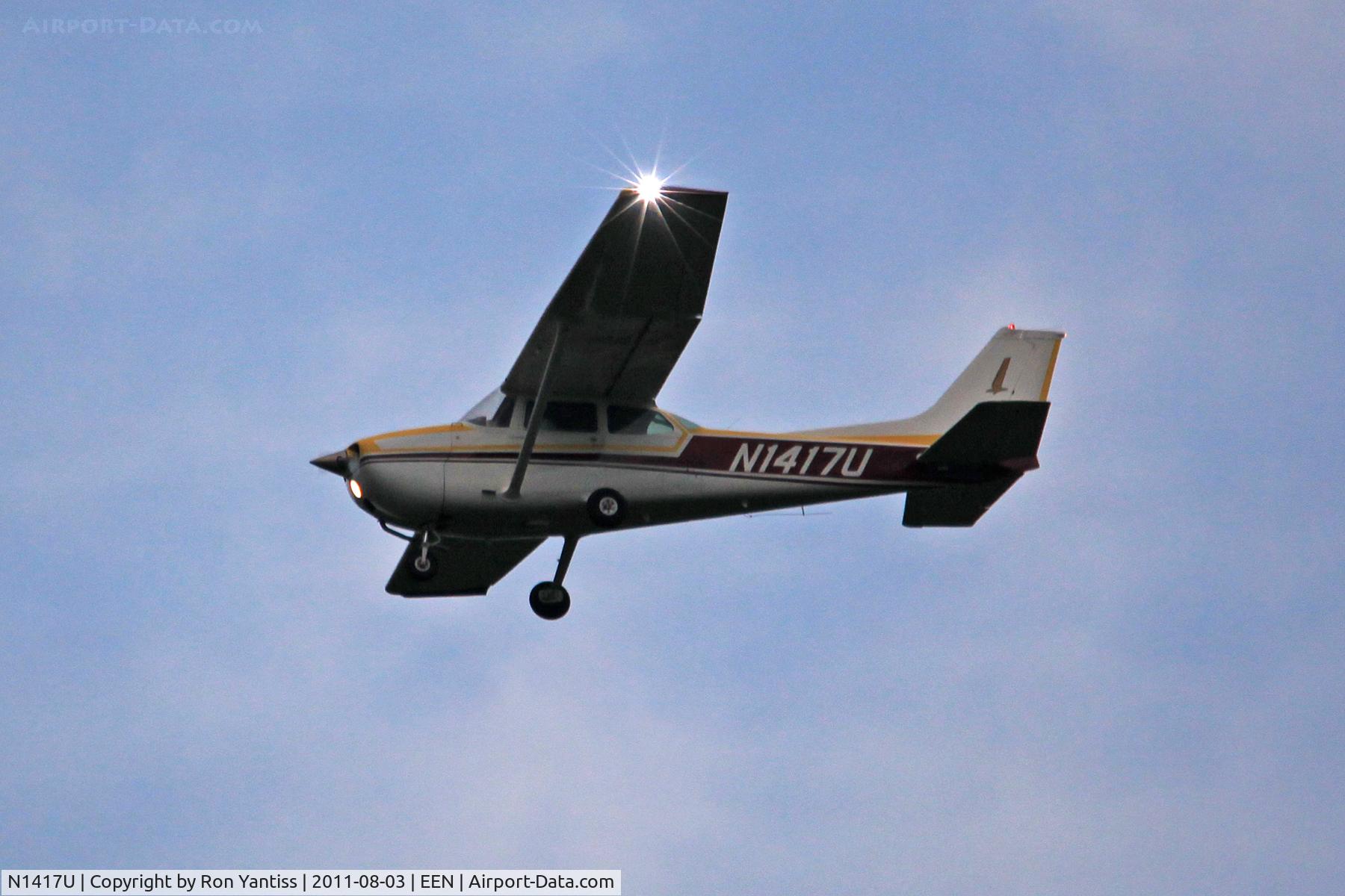 N1417U, 1976 Cessna 172M C/N 17267085, On approach to Dillant-Hopkins Airport runway 02 at 7:35 pm.