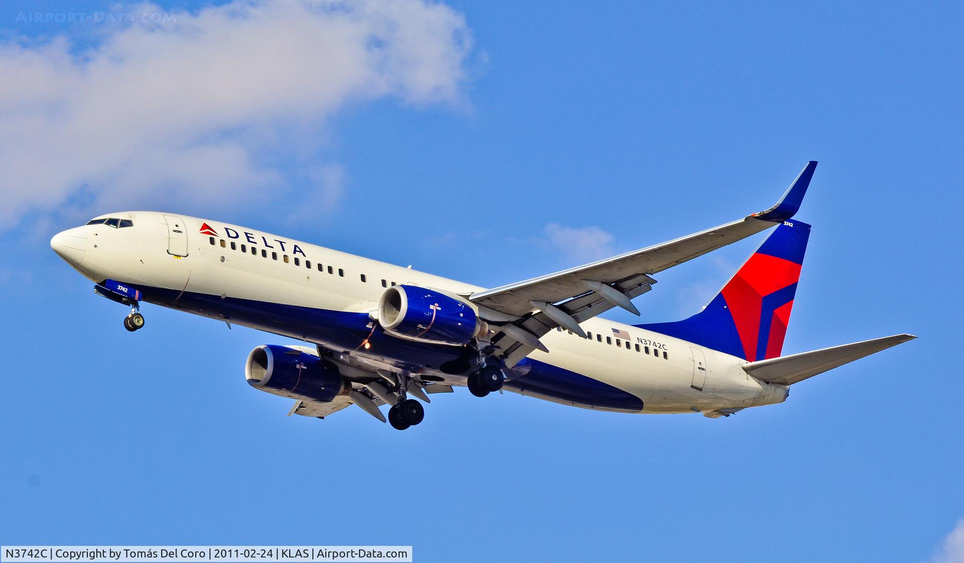 N3742C, 2001 Boeing 737-832 C/N 30835, Delta Air Lines Boeing 737-832 N3742C (cn 30835/755)

February 24, 2011

Las Vegas - McCarran International (LAS / KLAS)
USA - Nevada
Photo: Tomás Del Coro
