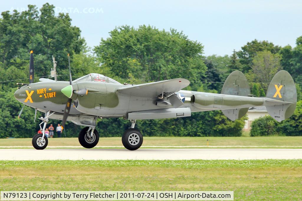 N79123, 1945 Lockheed P-38L-5 Lightning C/N 422-8235, 1945 Lockheed P-38L-5, c/n: 422-8235 , ex 44-27231 ,  arriving at 2011 Oshkosh