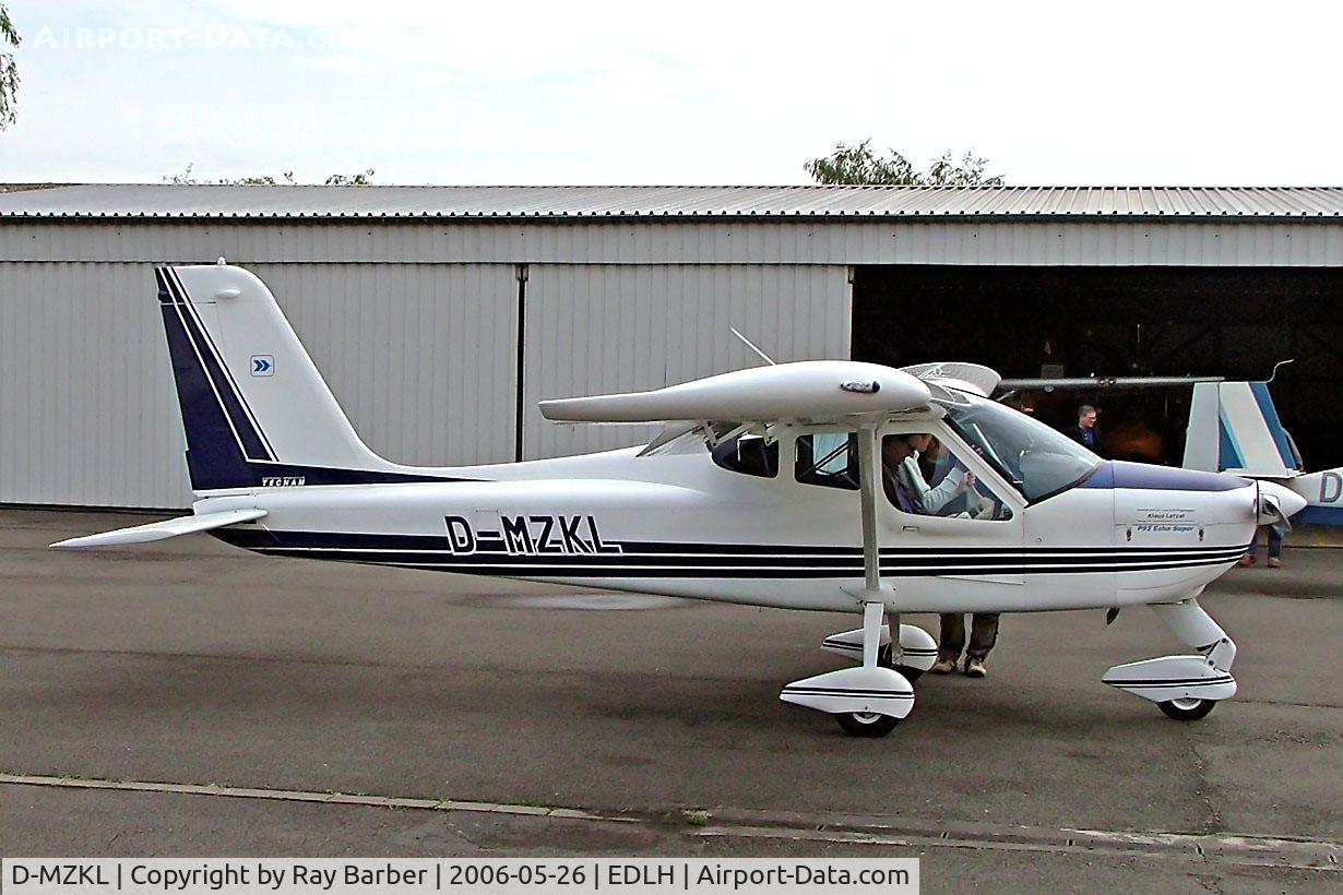 D-MZKL, Tecnam P-92 Echo Super C/N 660, Tecnam P.92S Echo [660] Hamm~D 26/05/2006. Has since been cancelled fate unknown.
