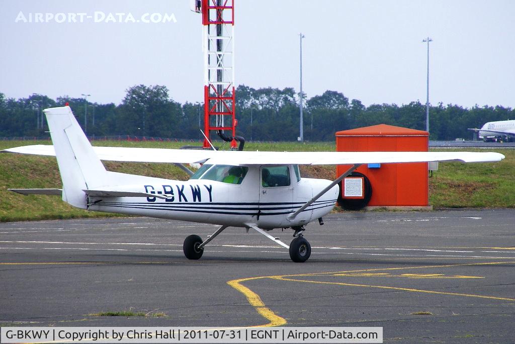 G-BKWY, 1983 Reims F152 C/N 1940, Northumbria Flying School Ltd