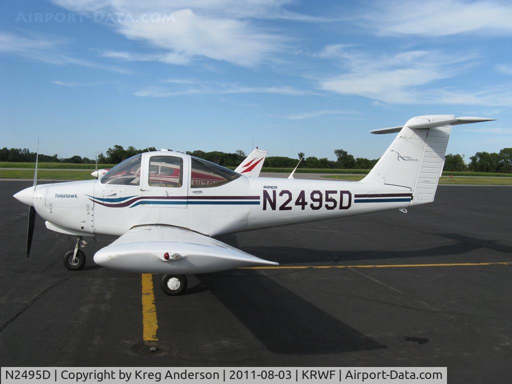N2495D, 1978 Piper PA-38-112 Tomahawk Tomahawk C/N 38-79A0333, Piper PA-38-112 Tomahawk on the ramp.