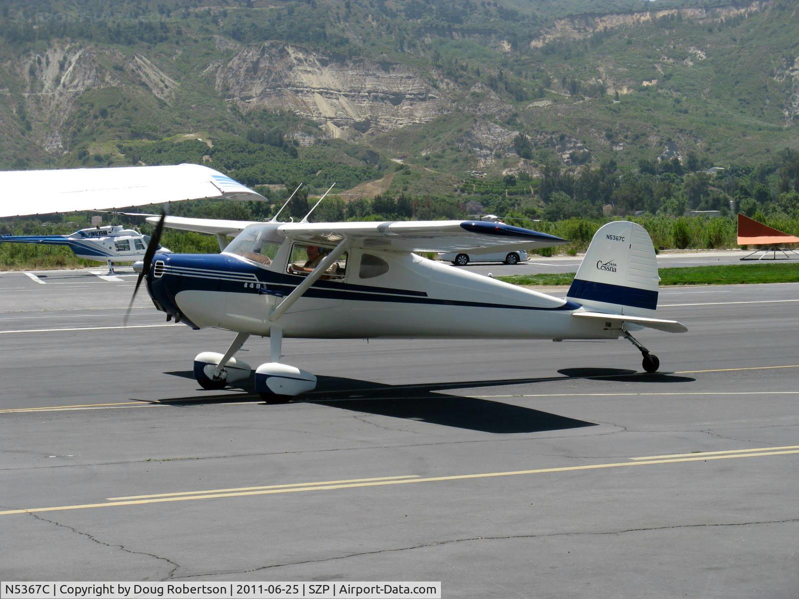 N5367C, 1950 Cessna 140A C/N 15498, 1950 Cessna 140A, Continental C90 90 Hp, taxi. Absolutely stunning appearance, I had my first C140A flights in Summer 1957. The A model has single strut and metal covered wings.