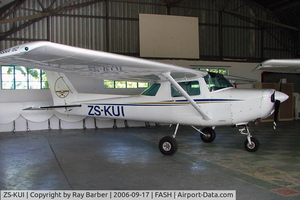 ZS-KUI, Cessna 152 C/N 152-84448, Cessna 152 [152-84448] Stellenbosch~ZS 17/09/2006
