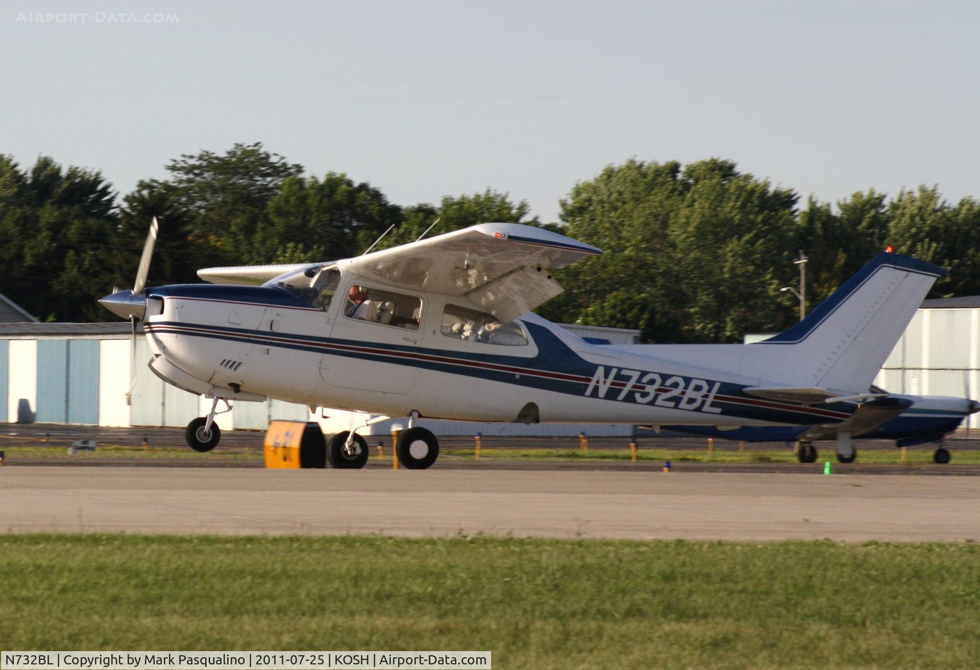 N732BL, 1976 Cessna 210L Centurion C/N 21061386, Cessna 210L