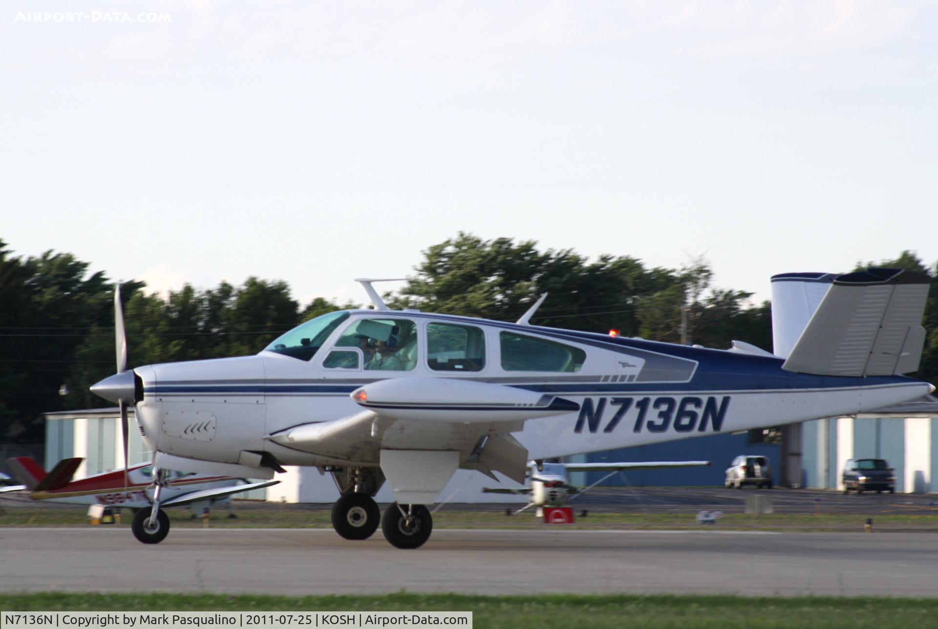 N7136N, 1967 Beech V35A Bonanza C/N D8672, Beech V35A