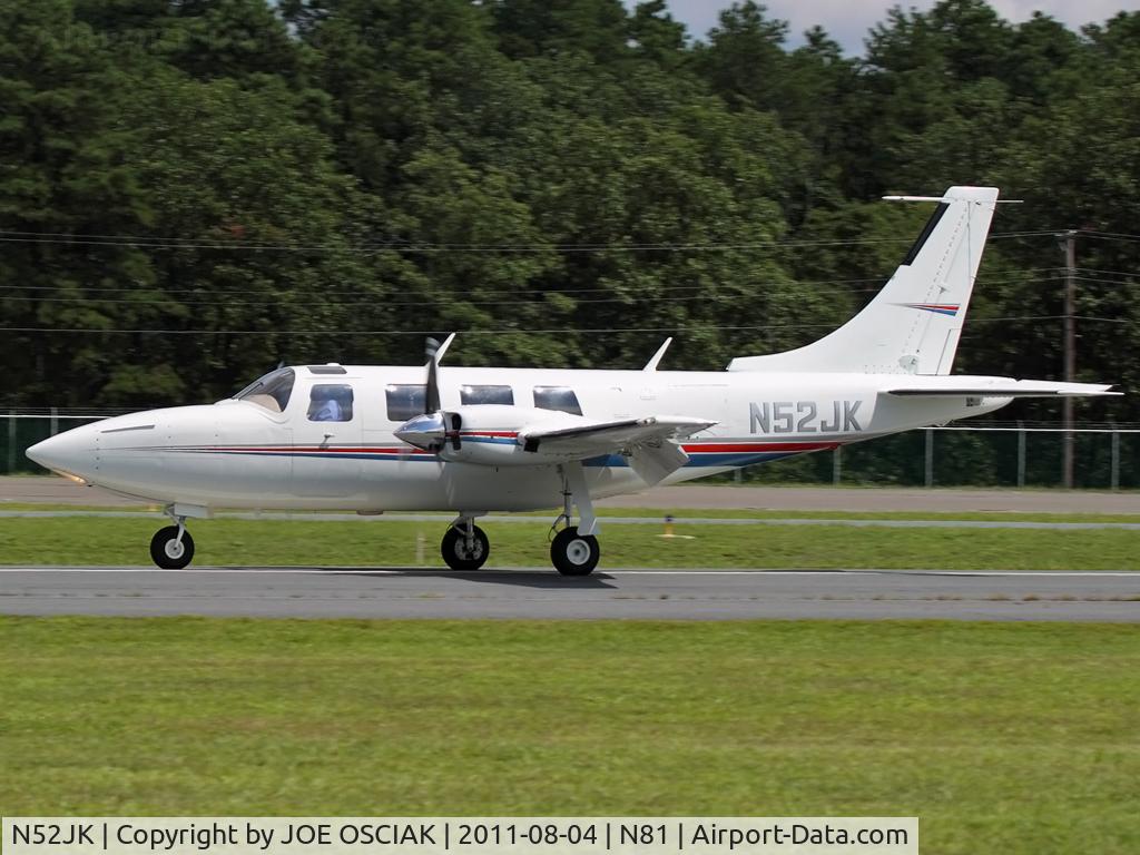 N52JK, 1979 Piper Aerostar 601P C/N 61P06367963292, Arriving at Hammonton