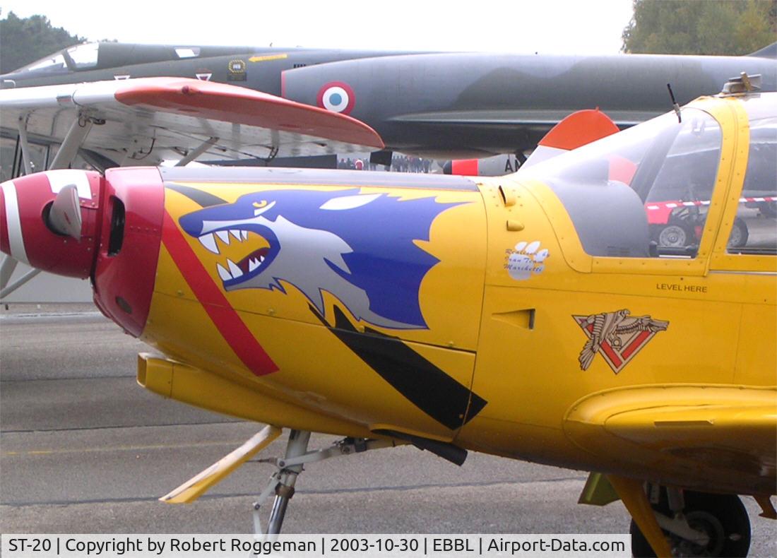 ST-20, SIAI-Marchetti SF-260MB C/N 10-20, Special colors.250.000 Hrs SF 260 MIKE.